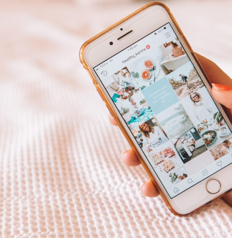 5 Tips For Having A Healthy Relationship With Social Media