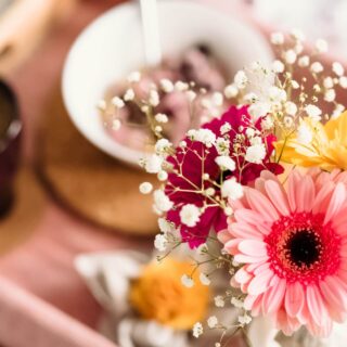 First Trimester Pregnancy Recap: Symptoms, Cravings & Essentials