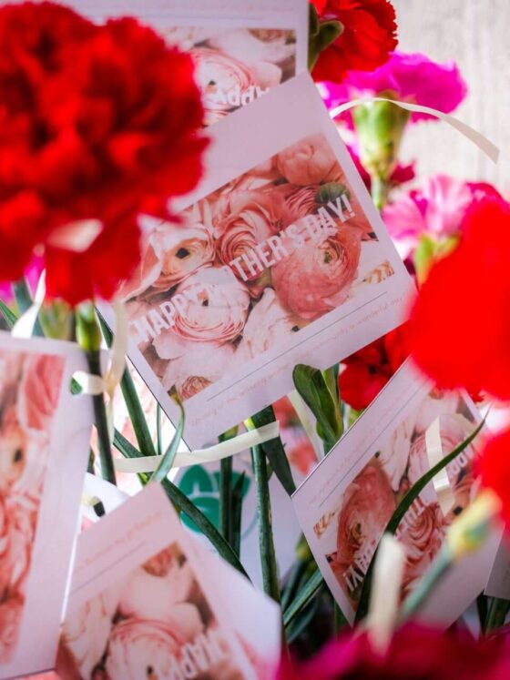 21 Beautiful Personalized Gift Ideas for Mother’s Day