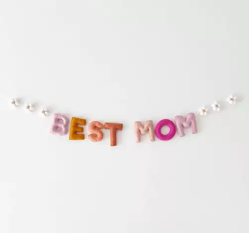 Best Mom Wool Felt Garland